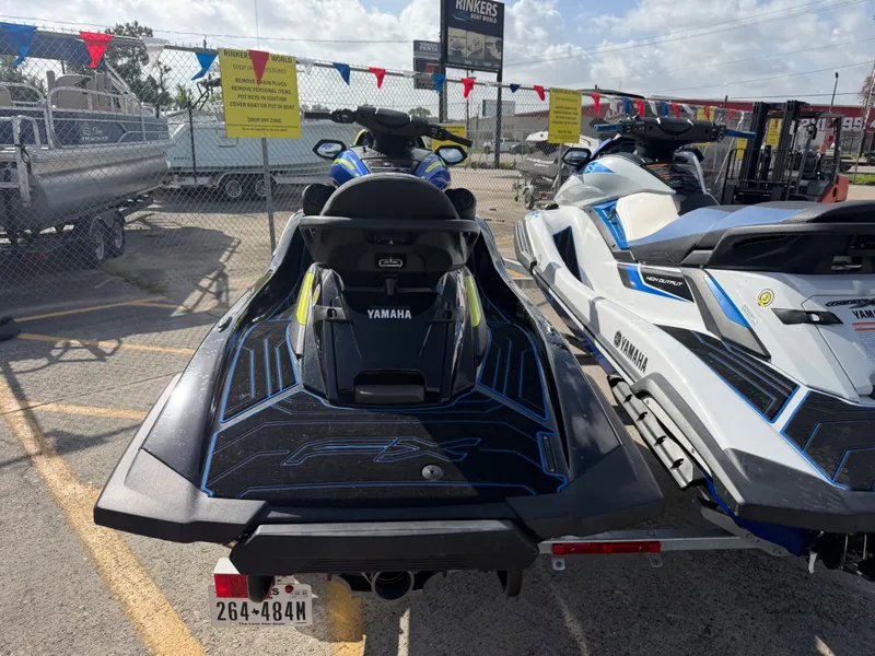 Slide: The Image of A 2022 Yamaha WaveRunner FX Limited SVHO is parked in a lot. - 9