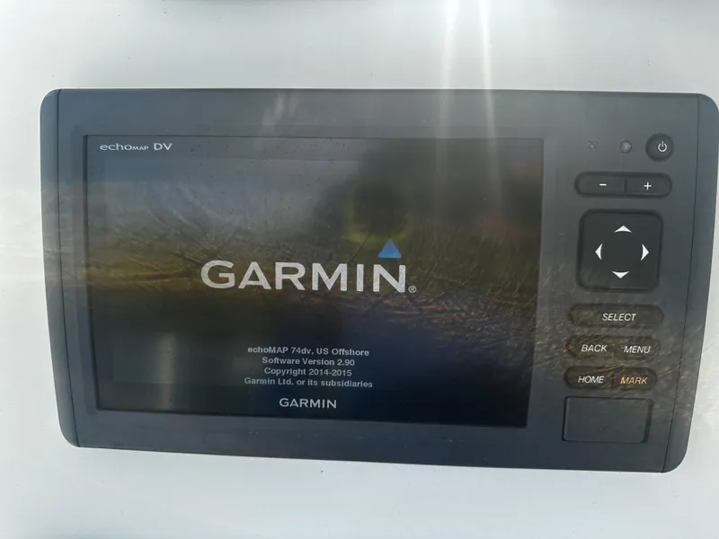 Slide: The Image of Garmin echoMAP 74dv display on 2016 NauticStar 22 XS Offshore boat. - 29