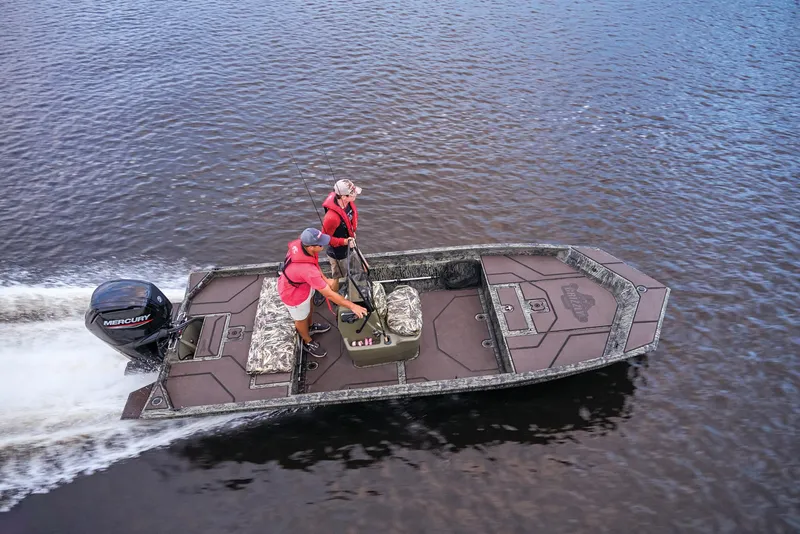 Slide: The Image of Tracker Grizzly 1860 CC 2027 - 44