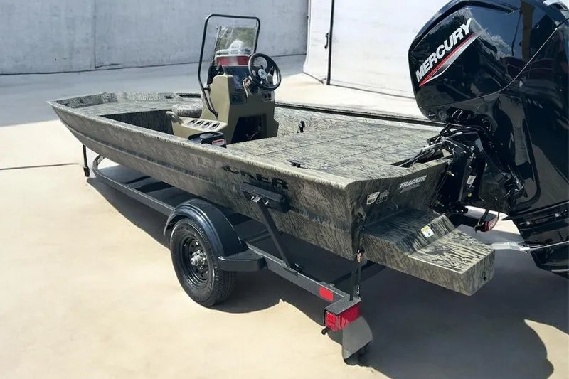 The Image of 2027 Tracker Grizzly 1860 CC boat with Mercury engine on trailer. - 0