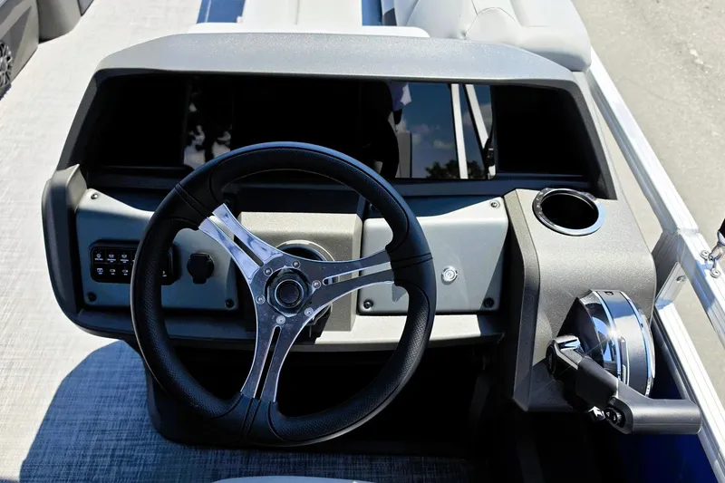 Slide: The Image of Steering console of 2027 Sun Tracker SportFish 22 DLX pontoon boat. - 14