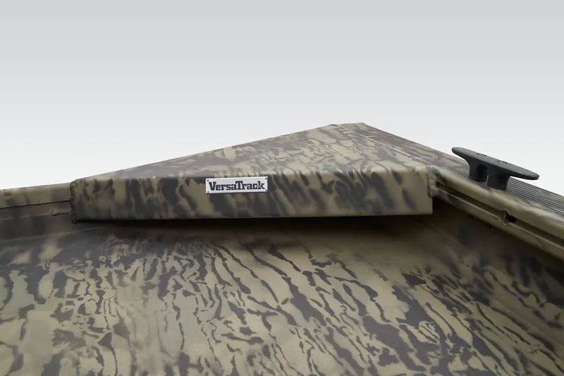 Slide: The Image of Tracker Grizzly 1860 CC 2027 - 36