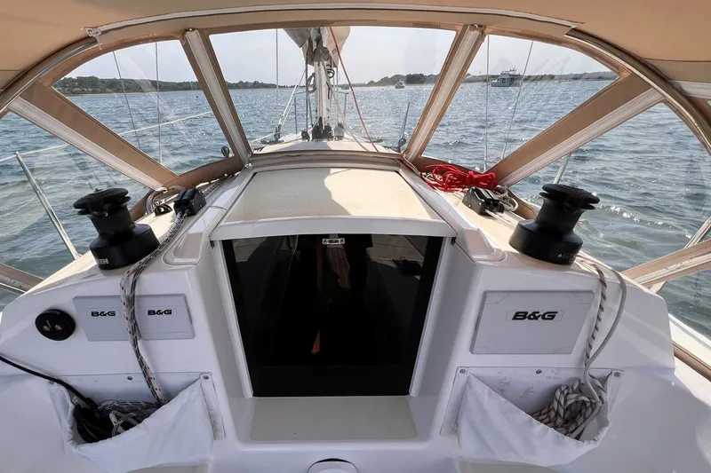 Slide: The Image of Cockpit view of 2023 J Boats J/9 sailboat with B&G equipment on open water. - 25