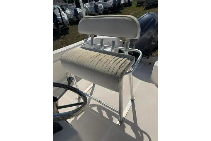 Slide: The Image of Boat seat on 2007 KenCraft 210 Sea King, featuring cushioned backrest and rod holders. - 22