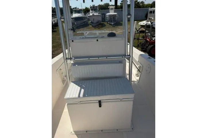 Slide: The Image of 2007 KenCraft 210 Sea King boat interior with seating and storage. - 13