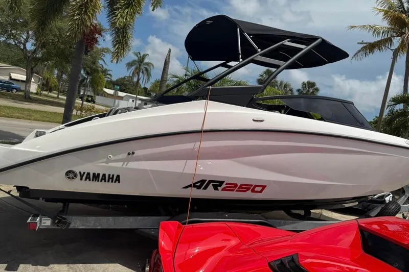 The Image of Yamaha AR250 2024 - undefined
