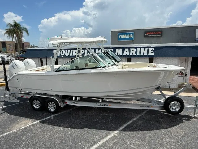 The Image of Cobia 280 Dual Console 2027 - 1