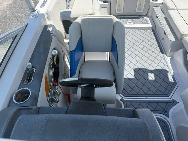 Slide: The Image of Nautique Super Air Nautique 210 Team Edition 2007 - 16