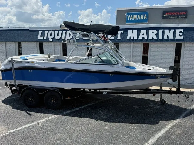 The Image of Nautique Super Air Nautique 210 Team Edition 2007 - 1