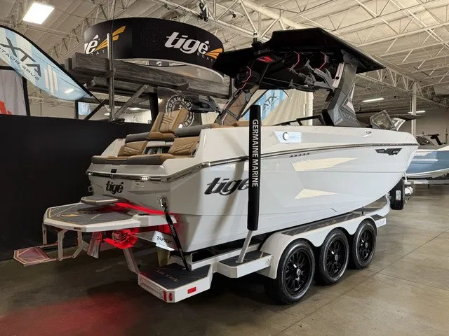 Slide: The Image of Tigé Ultré 23ZX 2026 - 4
