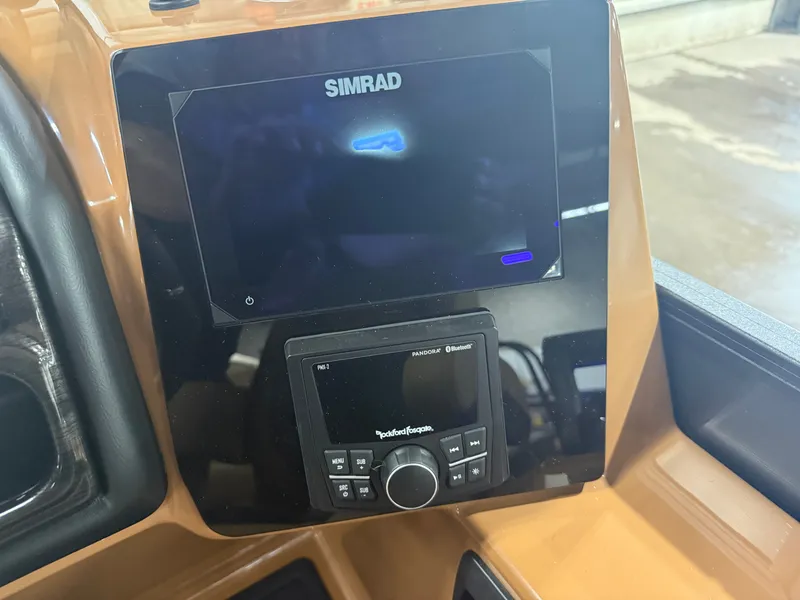 Slide: The Image of Bentley Pontoons Elite 300HP 253 Swingback Tritoon 2027 - 23