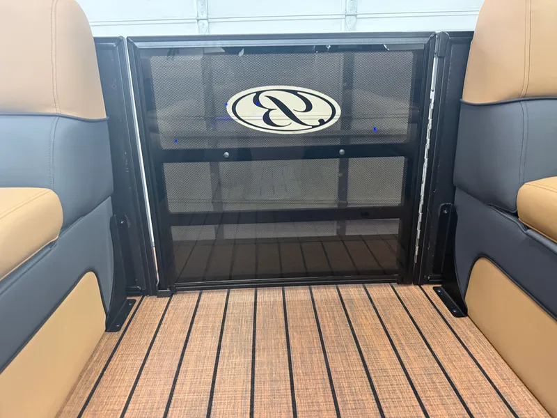 Slide: The Image of Bentley Pontoons Elite 300HP 253 Swingback Tritoon 2027 - 38