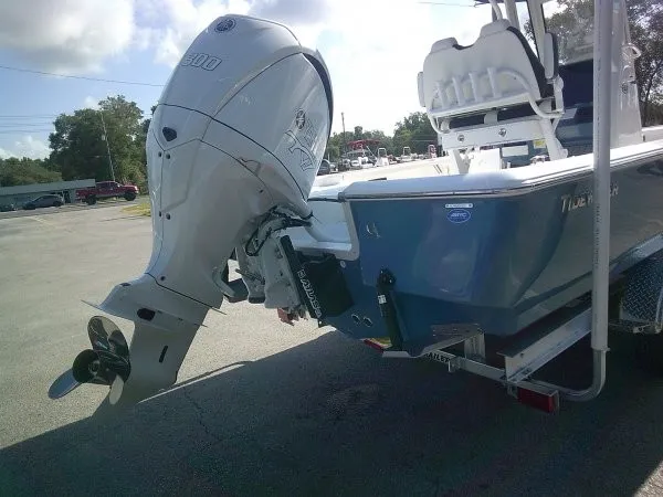 Slide: The Image of Tidewater 2410 Bay Max 2027 - 12