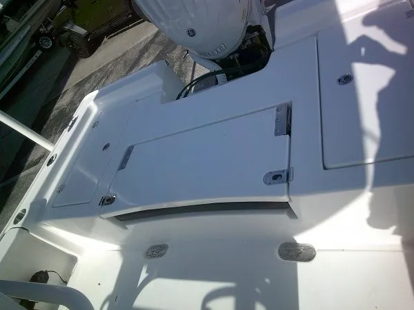 Slide: The Image of Tidewater 2410 Bay Max 2027 - 4