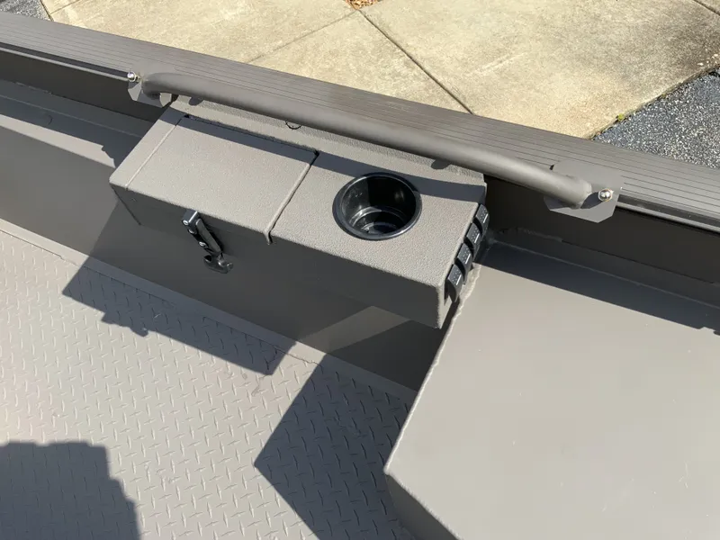Slide: The Image of Ambush Boats 652 2026 - 9