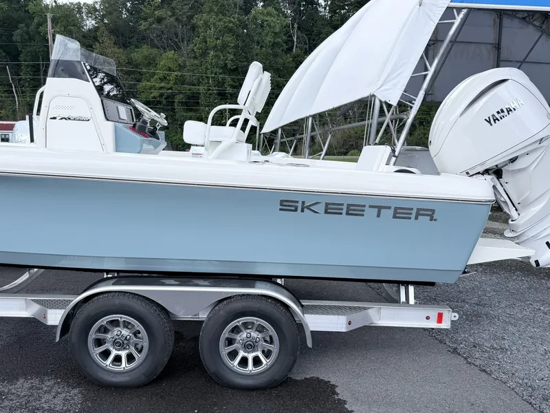 Slide: The Image of Skeeter SX2350 2026 - 34