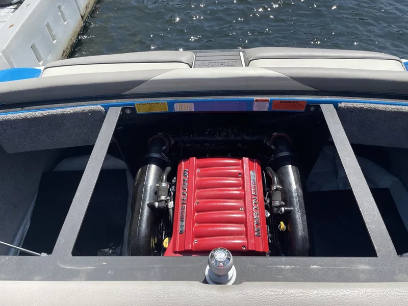 Slide: The Image of Malibu Wakesetter 23 LSV 2015 - 17