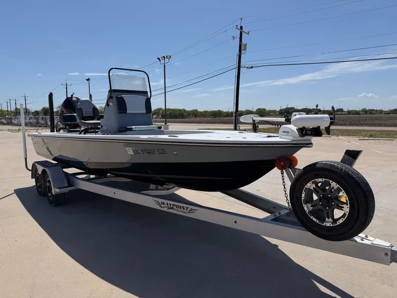 Slide: The Image of Blazer Bay 2220 GTS 2023 - 6