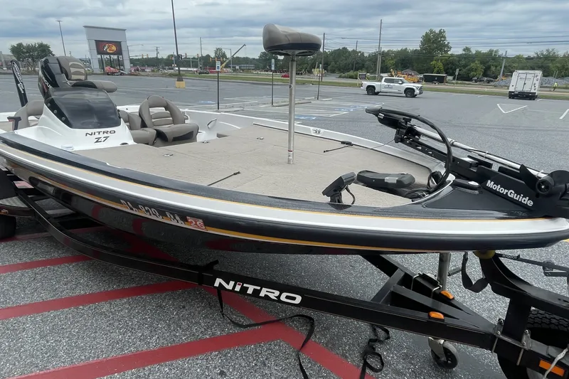 Slide: The Image of 2008 Nitro Z-7 fishing boat on trailer in parking lot. - 7