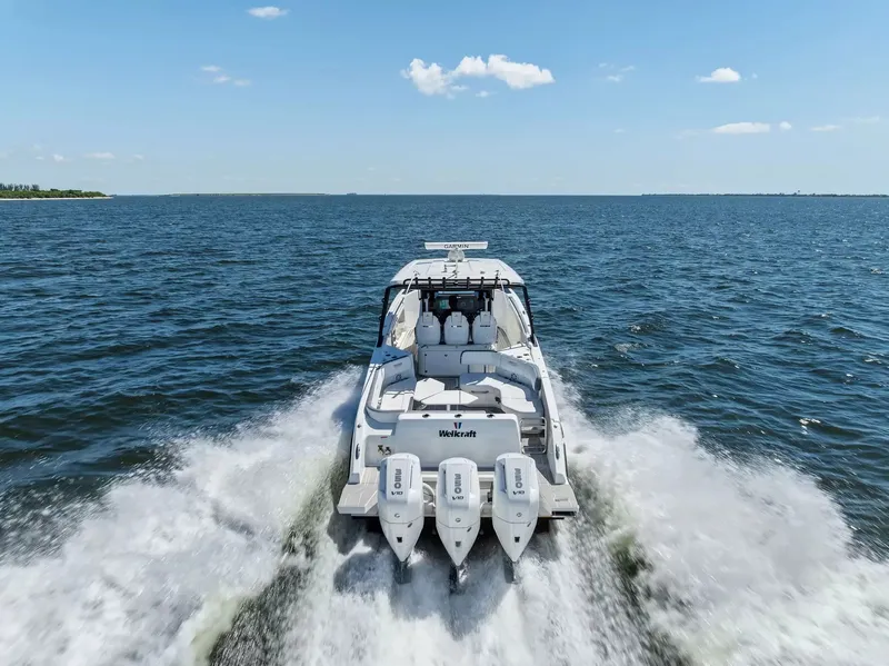 Slide: The Image of Wellcraft 38 T-Top 2025 - 4