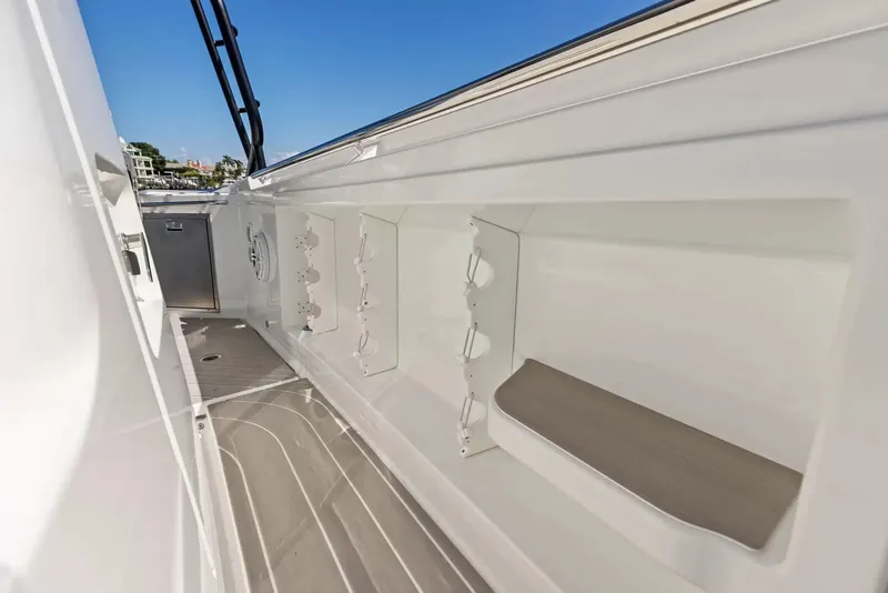 Slide: The Image of Wellcraft 38 T-Top 2025 - 35