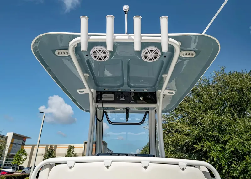 Slide: The Image of Sea Hunt Ultra 239SE 2027 - 13