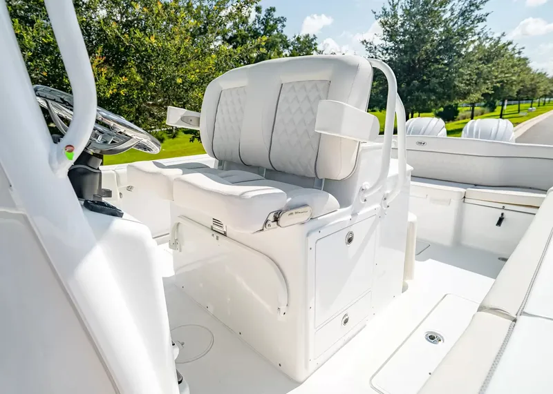 Slide: The Image of Sea Hunt Ultra 275SE 2027 - 21