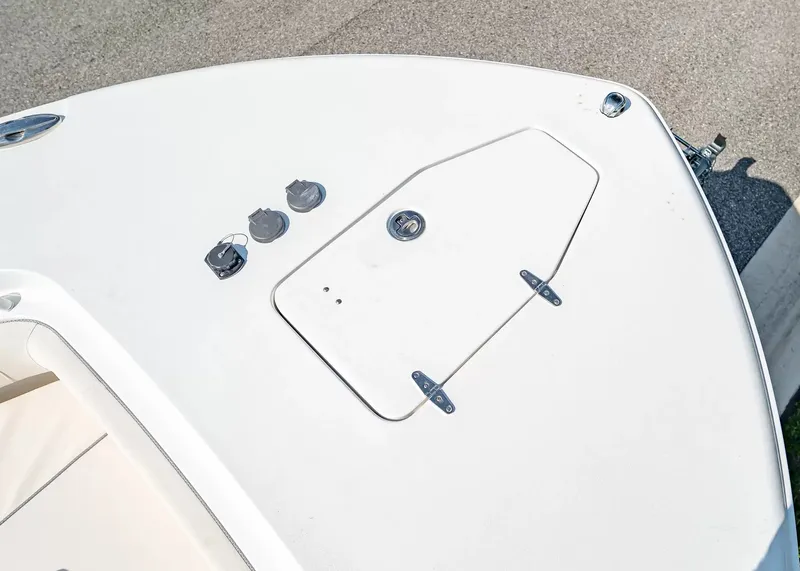 Slide: The Image of Sea Hunt Ultra 275SE 2027 - 25