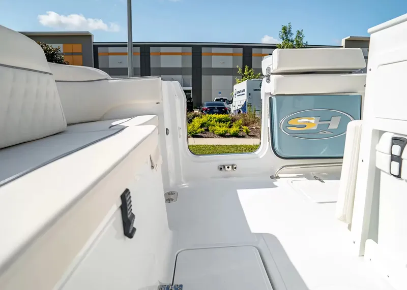 Slide: The Image of Sea Hunt Ultra 275SE 2027 - 9