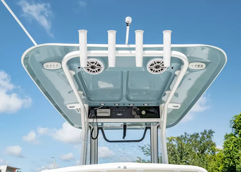 Slide: The Image of Sea Hunt Ultra 275SE 2027 - 14