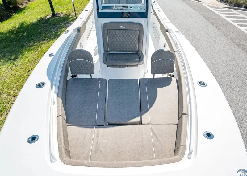 Slide: The Image of Sea Hunt Ultra 275SE 2027 - 24