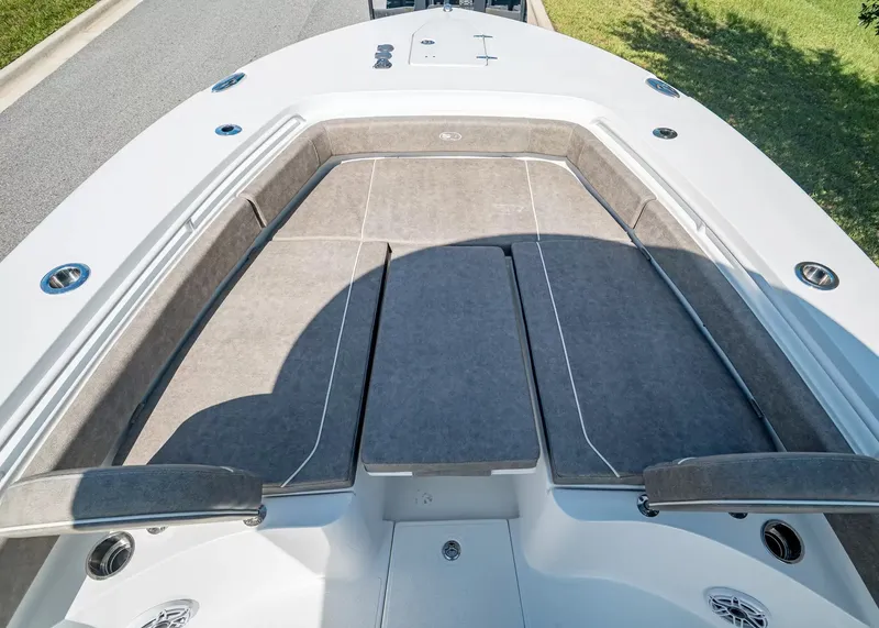 Slide: The Image of Sea Hunt Ultra 275SE 2027 - 22