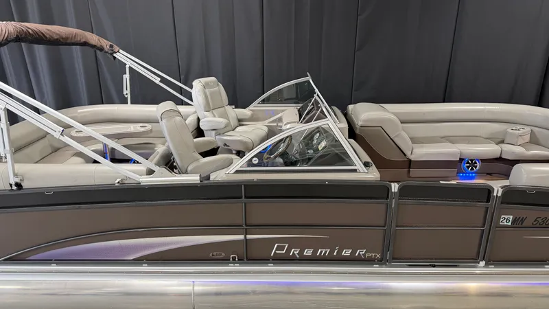Slide: The Image of Premier 250 S-SERIES 2015 - 5