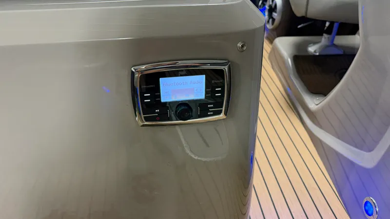 Slide: The Image of Premier 250 S-SERIES 2015 - 37