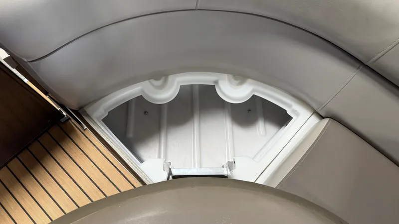 Slide: The Image of Premier 250 S-SERIES 2015 - 14