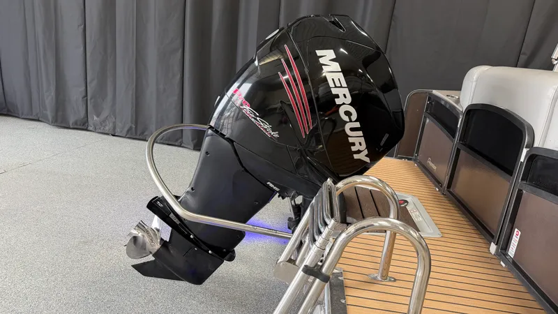 Slide: The Image of Premier 250 S-SERIES 2015 - 97