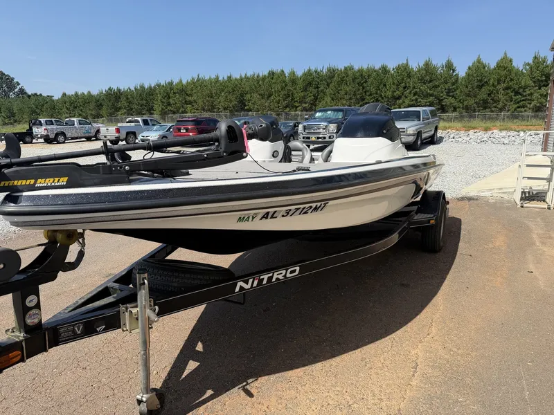 Slide: The Image of Nitro Z-7 150HP 2015 - 3