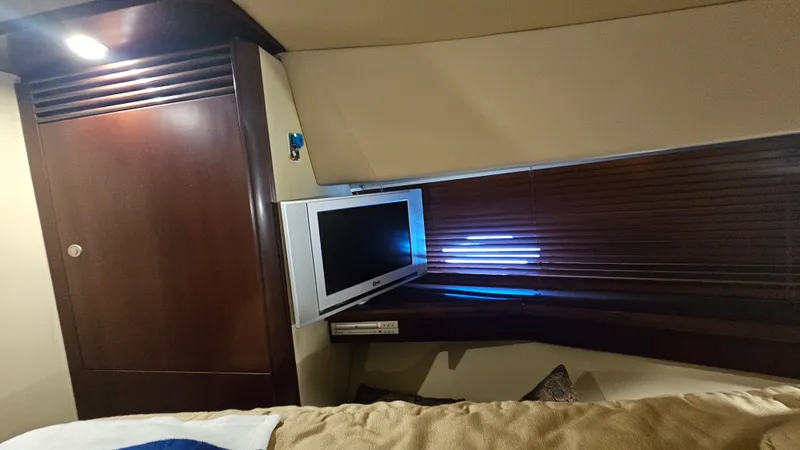 Slide: The Image of Sea Ray 48 Sundancer 2006 - 37