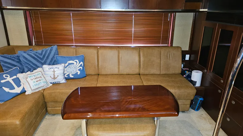 Slide: The Image of Sea Ray 48 Sundancer 2006 - 30