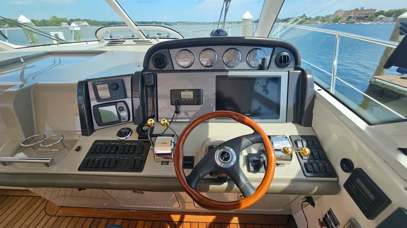 Slide: The Image of Sea Ray 48 Sundancer 2006 - 16