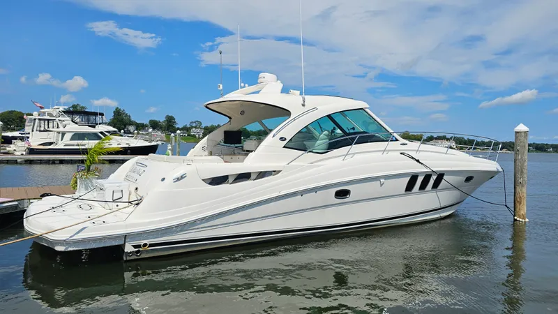 The Image of Sea Ray 48 Sundancer 2006 - undefined