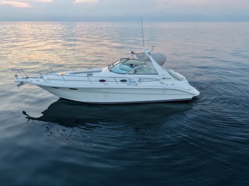 Slide: The Image of Sea Ray Sundancer 330 1997 - 5
