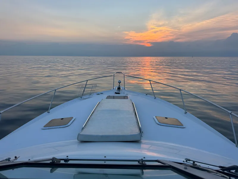Slide: The Image of Sea Ray Sundancer 330 1997 - 1