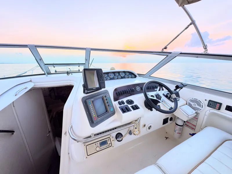 Slide: The Image of Sea Ray Sundancer 330 1997 - 6
