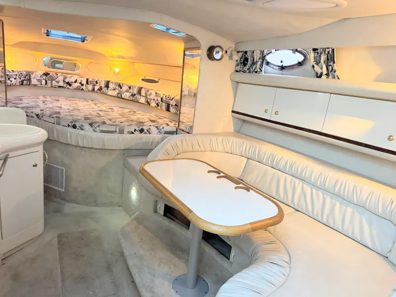Slide: The Image of Sea Ray Sundancer 330 1997 - 15