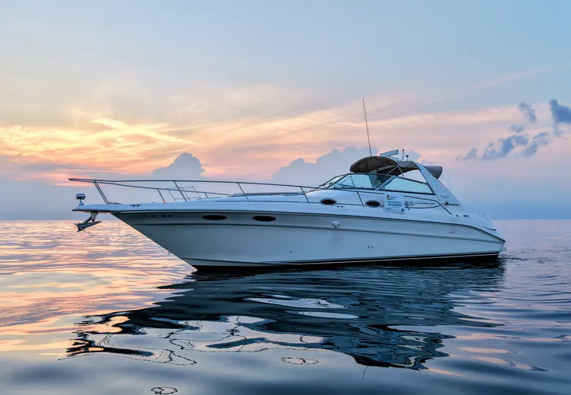 The Image of Sea Ray Sundancer 330 1997 - 0