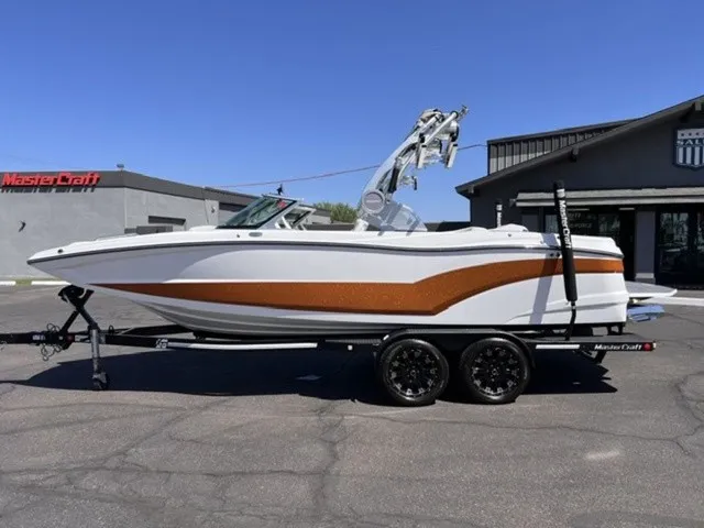 The Image of MasterCraft XT22 2019 - 1