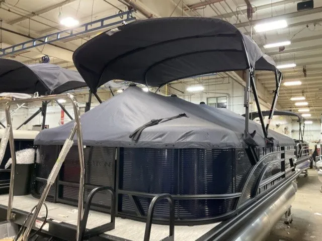Slide: The Image of Bennington S-One Quad Bench 22 S1SR Tritoon 2027 - 19
