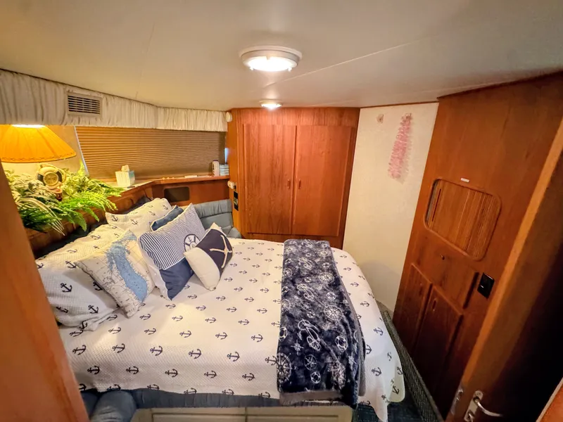 Slide: The Image of Carver Yachts 3608 Aft Cabin Motor Yacht 1991 - 51