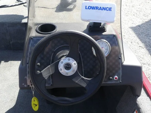 Slide: The Image of Tracker Bass Tracker Classic XL 2024 - 17